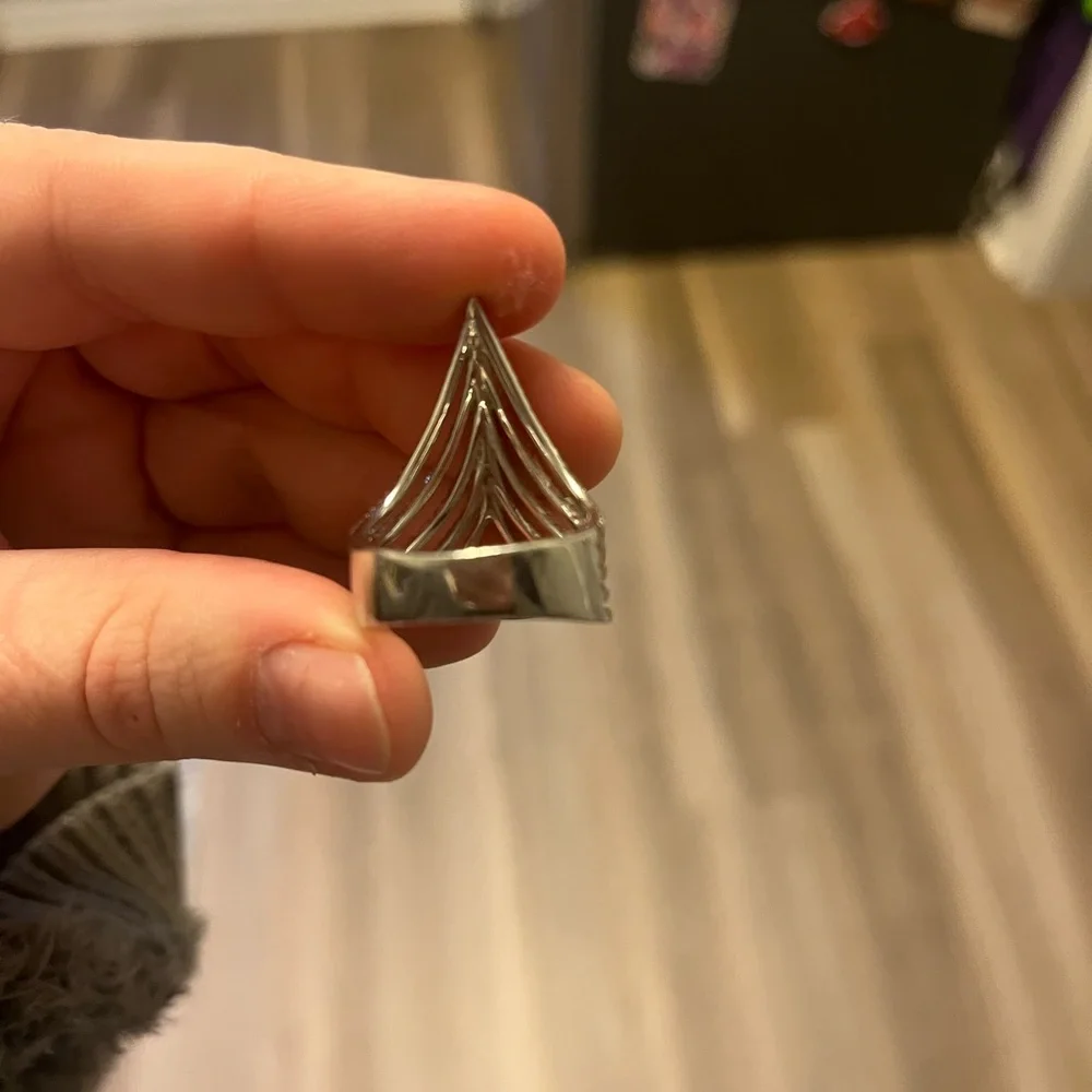 LAFONN SIMULATED DIAMOND 5 ROW DEEP V RING - Picture 4 of 5